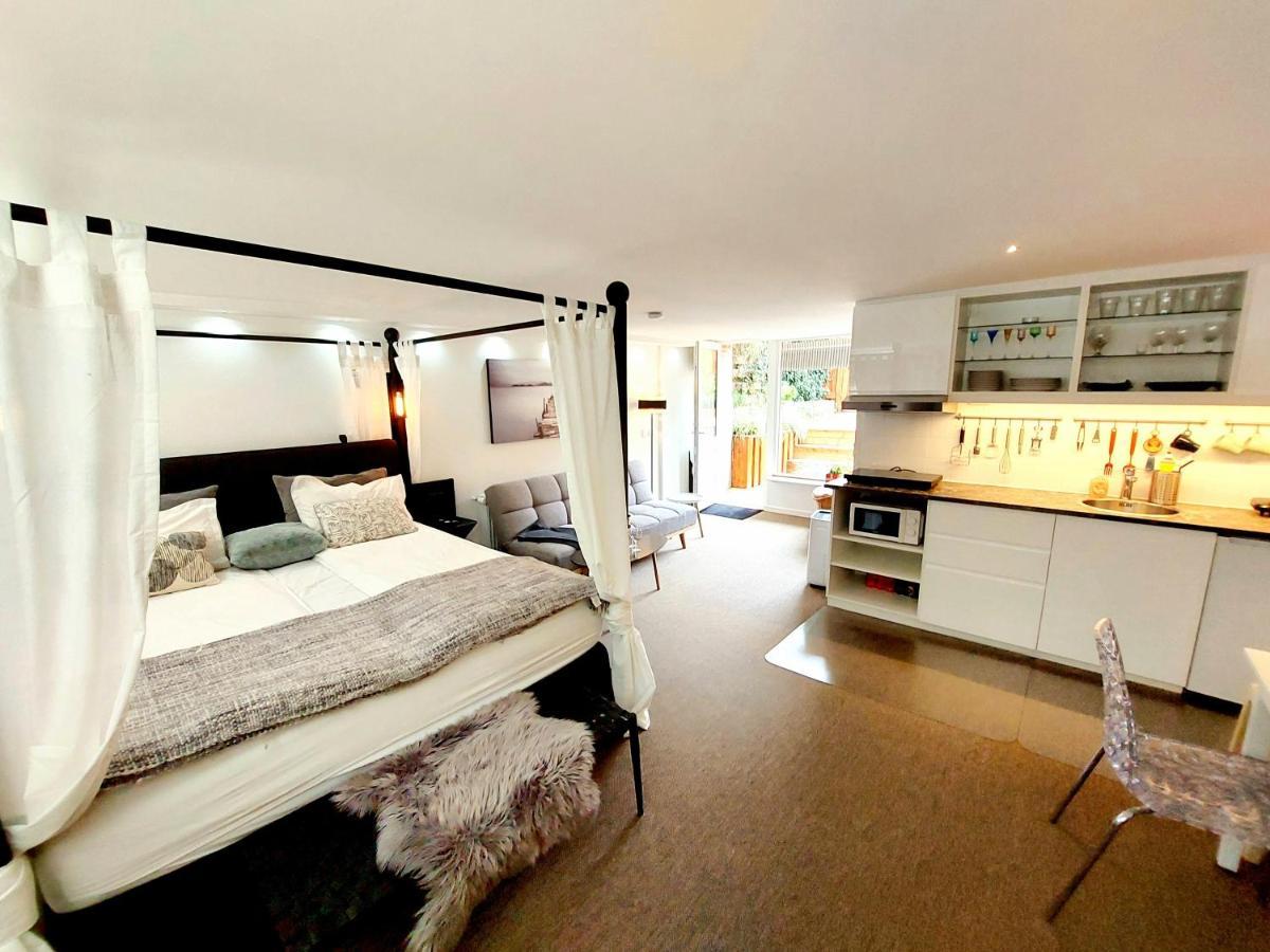 Appartement Neptun Studio-apartment With Terrace. *