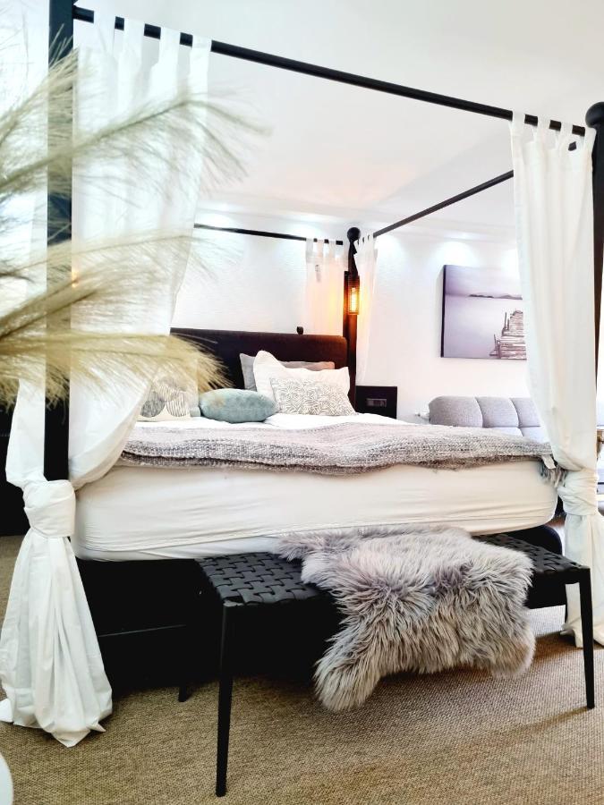 Neptun Studio-apartment With Terrace. Apartment